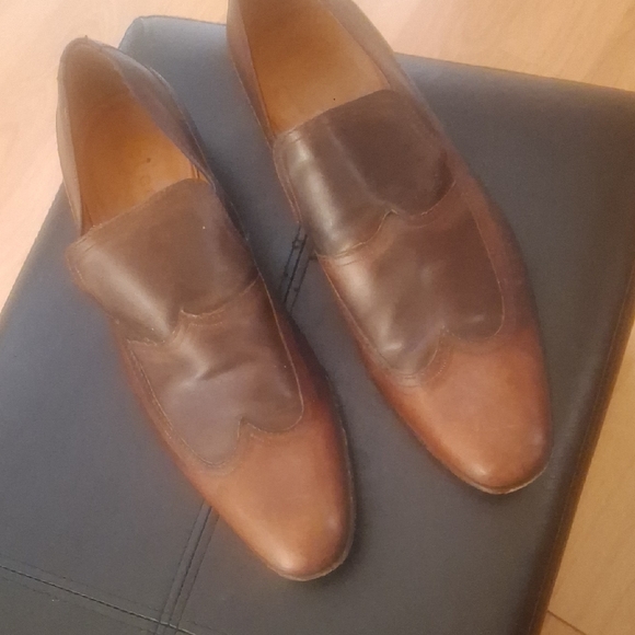 Gucci Script Loafers - Picture 3 of 6